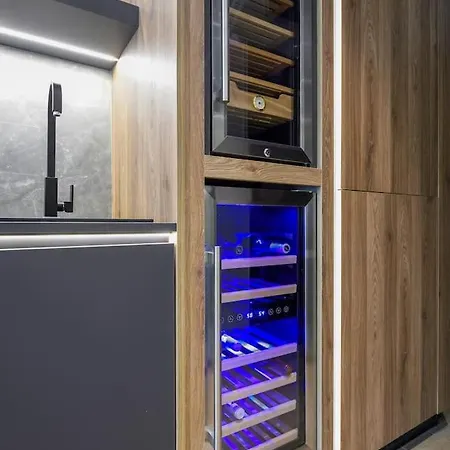 Aristotelian Virtues - Agapi Thessaloníki