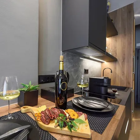 Apartament Aristotelian Virtues - Agapi