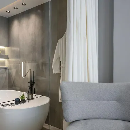 Aristotelian Virtues - Agapi Appartement