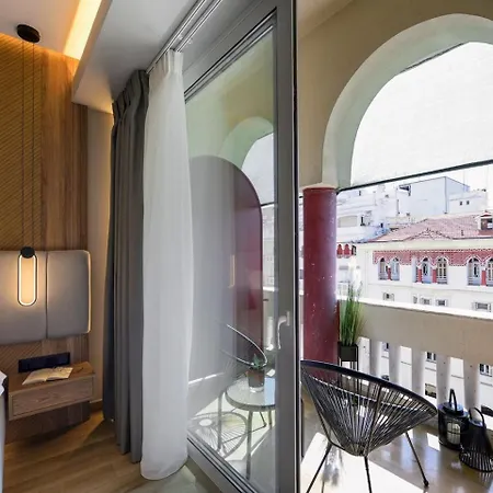 Aristotelian Virtues - Agapi Appartement