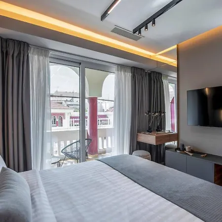 Aristotelian Virtues - Agapi Appartement *