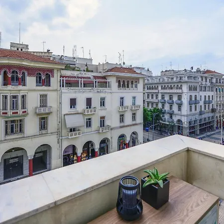 Aristotelian Virtues - Agapi Appartement