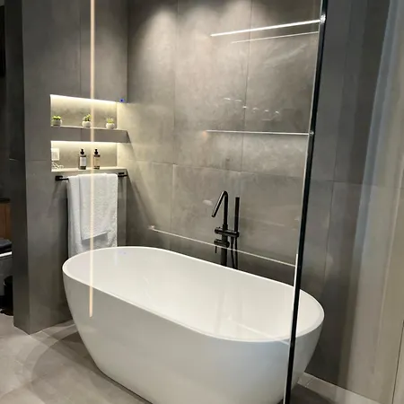 Aristotelian Virtues - Agapi Thessaloniki