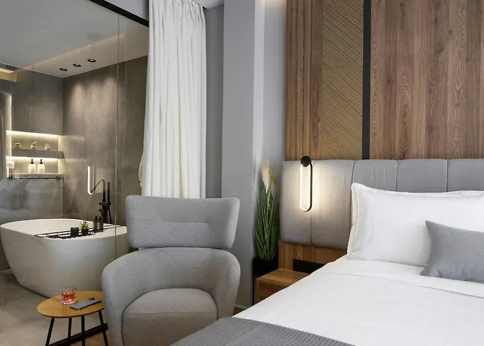 Aristotelian Virtues - Agapi Appartement *