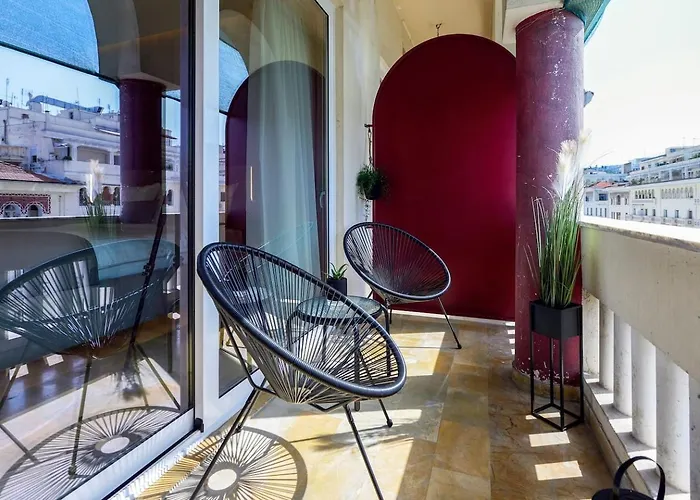 Aristotelian Virtues - Agapi Appartement *